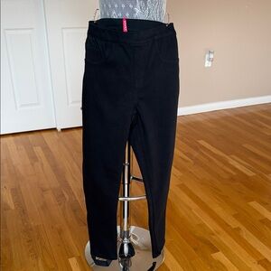 Ladies Black Stretch Pull-On Pants